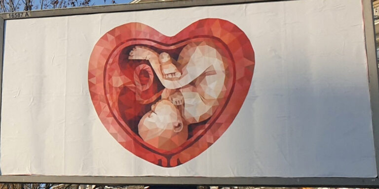 Ataki na plakaty i billboardy pro-life
