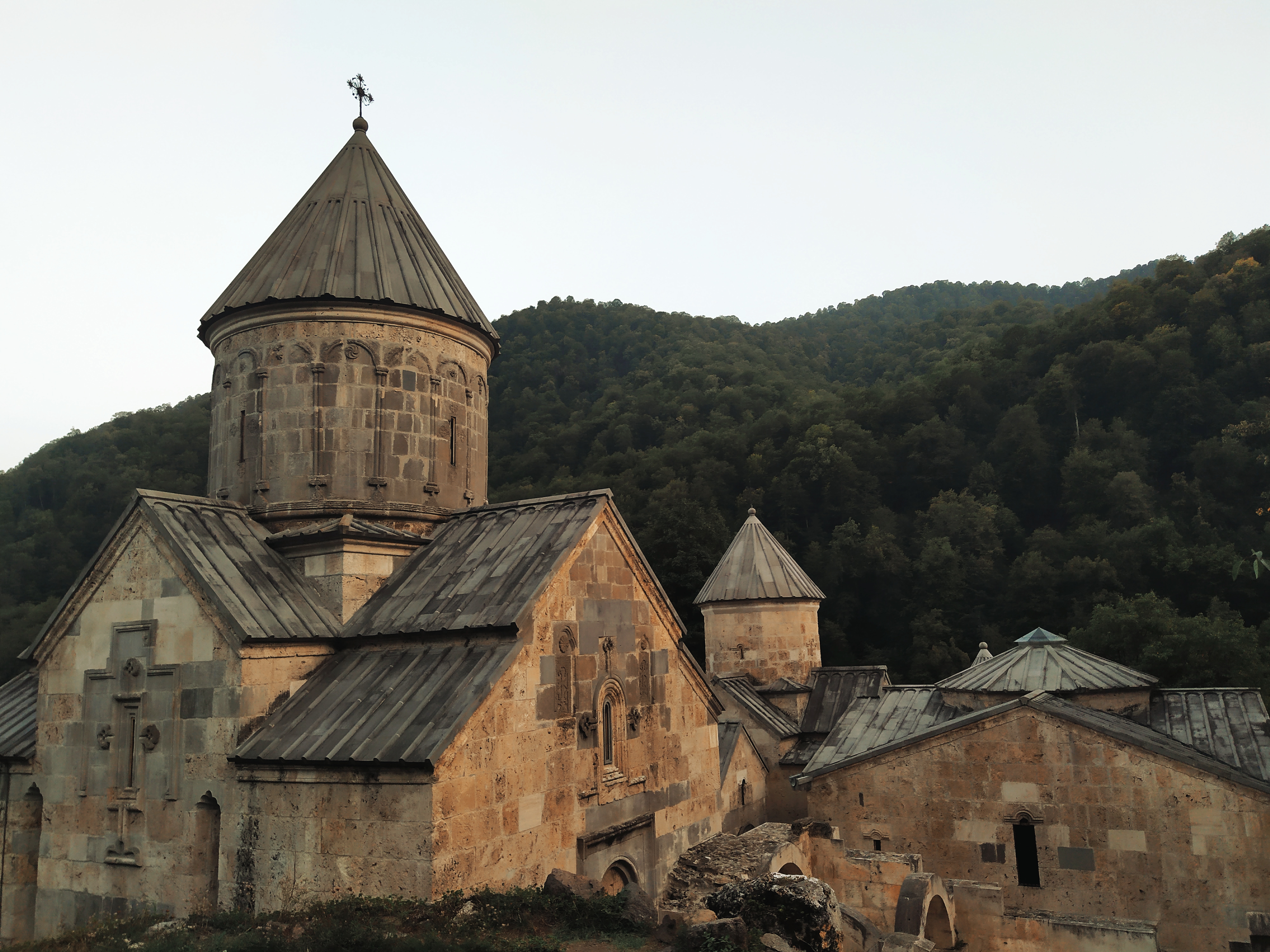 Ukraina: ranni po ataku na klasztor