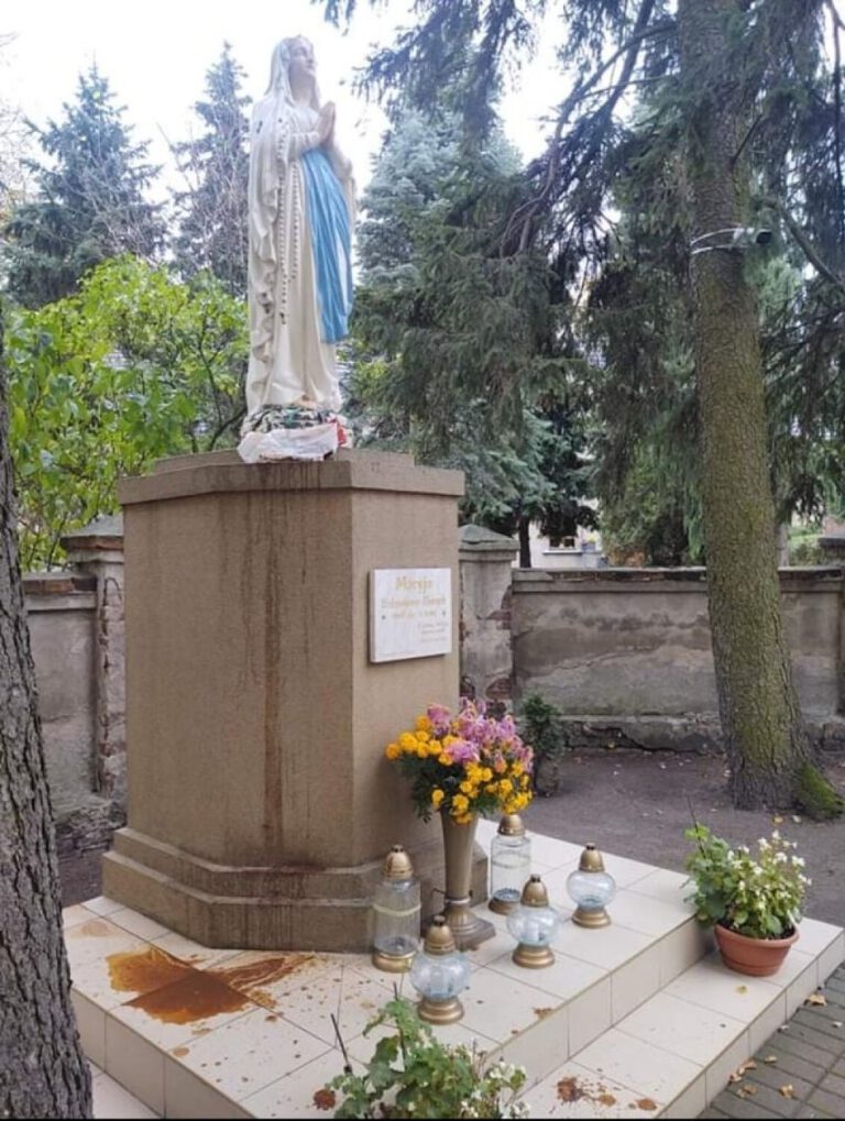Sprawa obrzucenia fekaliami figury Najświętszej Maryi Panny w Damasławku