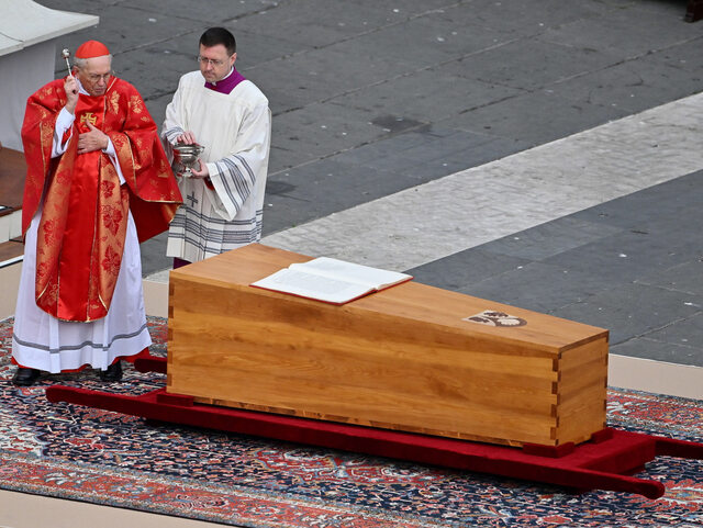 Pogrzeb papieża seniora Benedykta XVI