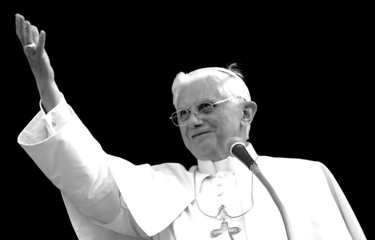Wspomnienie w 96. rocznicę urodzin Benedykta XVI